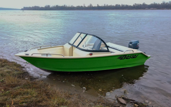 Катер Bester - 390 DC
