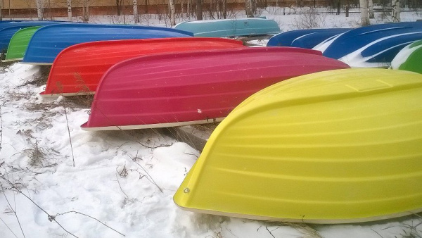 Лодка пластиковая Тортилла 305 с Рундуком