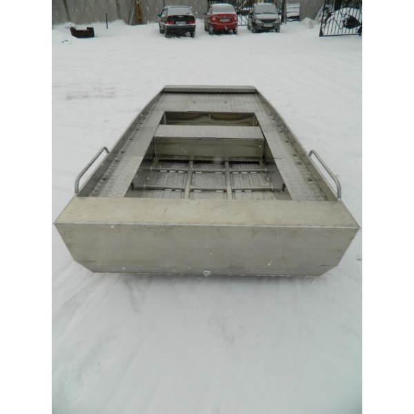 Алюминиевая лодка Wyatboat-390 Jonboat