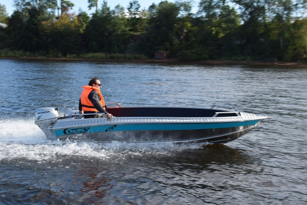 Алюминиевая лодка Wellboat-43-0
