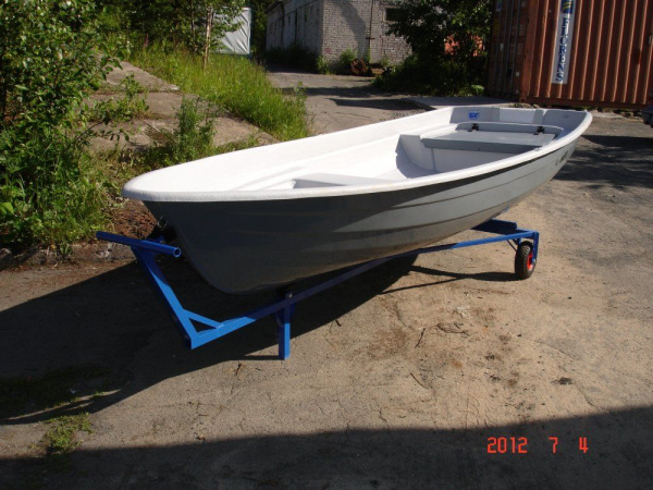 Лодка пластиковая Онего - 375-1