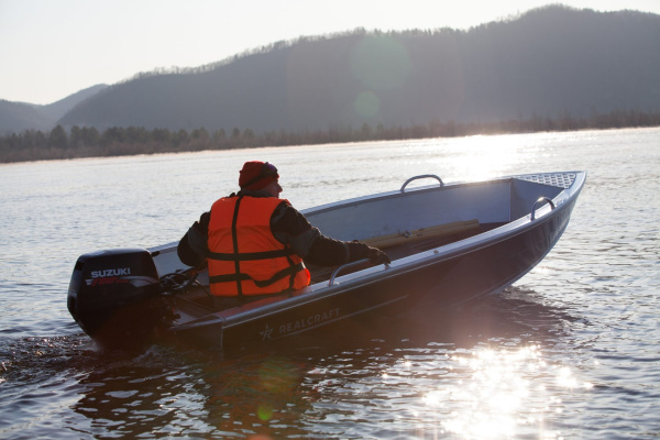 Катер Realcraft 370