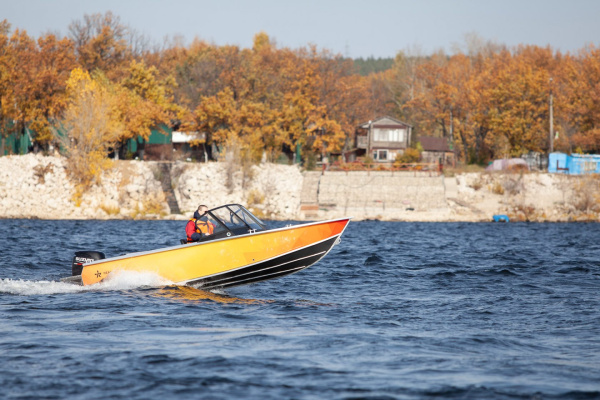 Катер Салют RealCraft 500