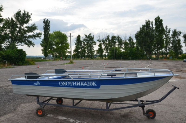 Алюминиевая лодка Охотник 420k, «Охотник» 420k