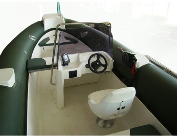 Лодка Риб Skyboat 520R
