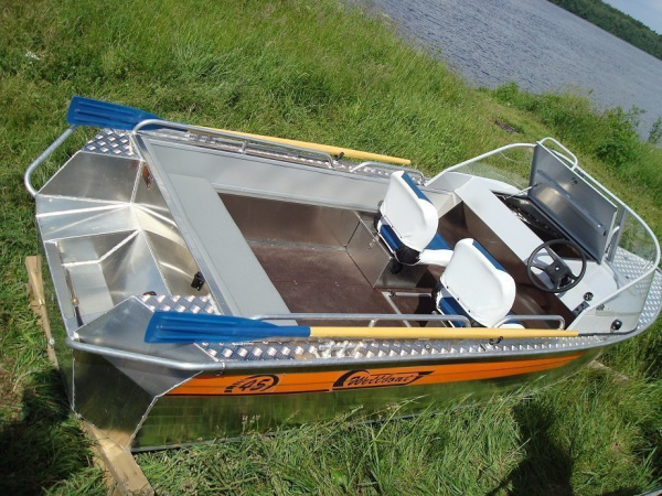 Катер Wellboat-45 i