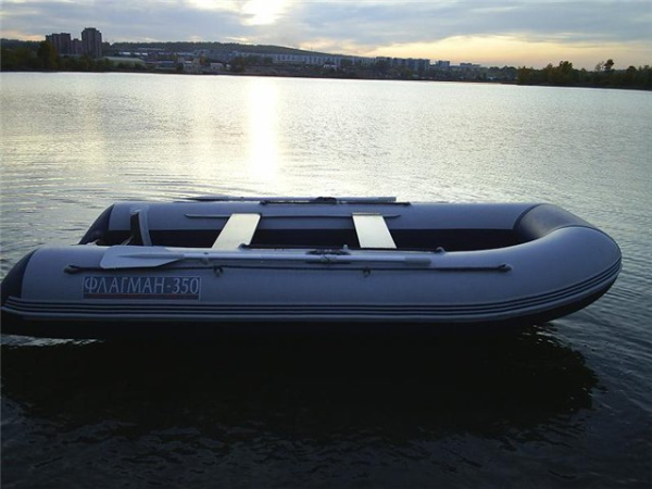 Лодка ПВХ Флагман 350