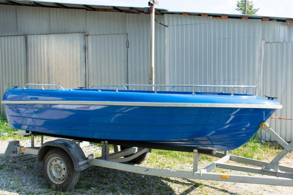 Лодка пластиковая Легант-400