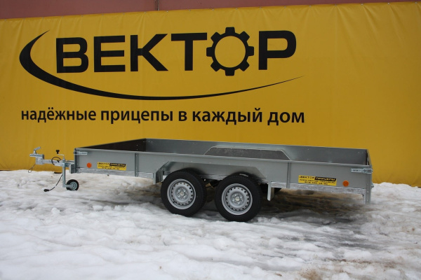 Прицеп ЛАВ 81013А (колея 1780) с каркасом и тентом с аэродинамическим скосом