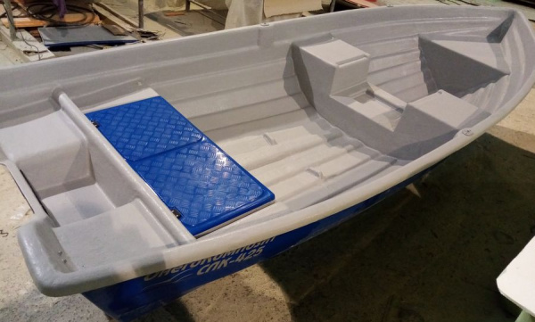 Лодка пластиковая Онегокомпозит СЛК-425
