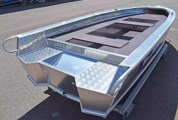 Алюминиевая лодка Wyatboat-390PМ