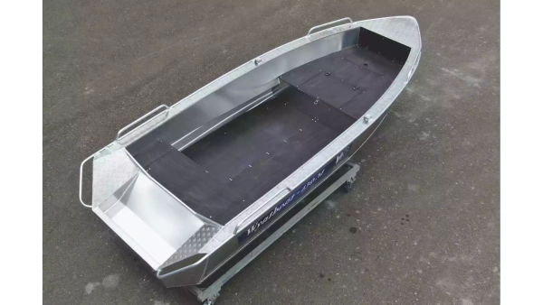Алюминиевая лодка Wyatboat-430 М FISH