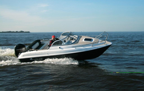 Катер СПЭВ Phoenix 560