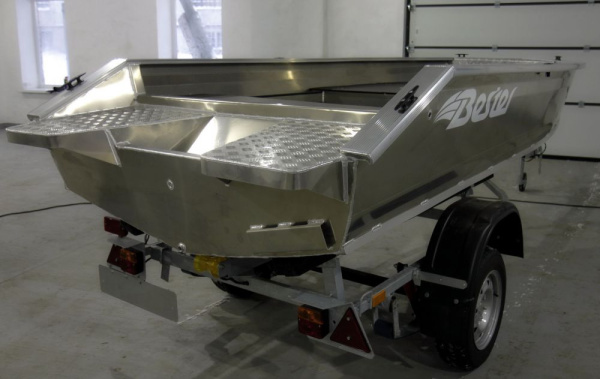 Алюминиевая лодка Bester - 450