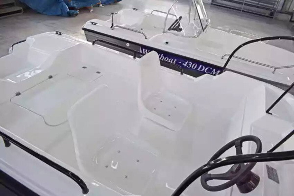 Катер Wyatboat-430M