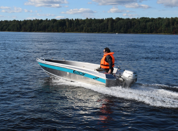 Алюминиевая лодка Wellboat-43-0