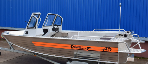 Катер Wellboat-47DC